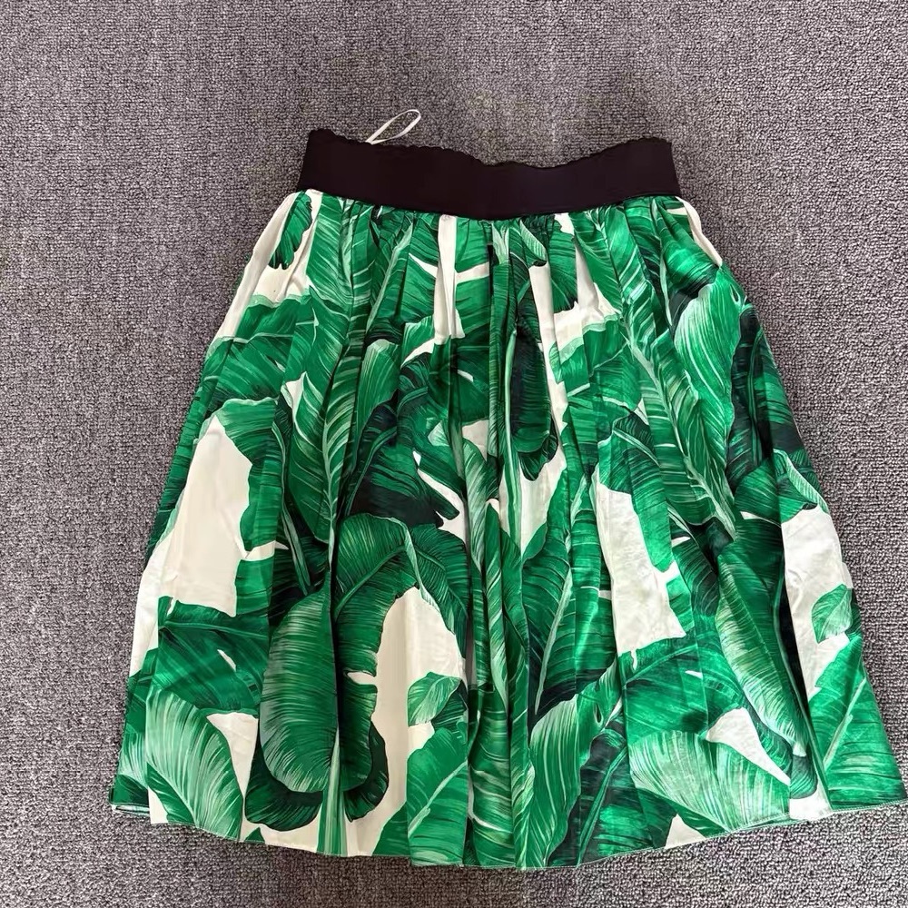 🚩steal authentic Dolce & Gabbana Green Leaf A-Line Skirt
